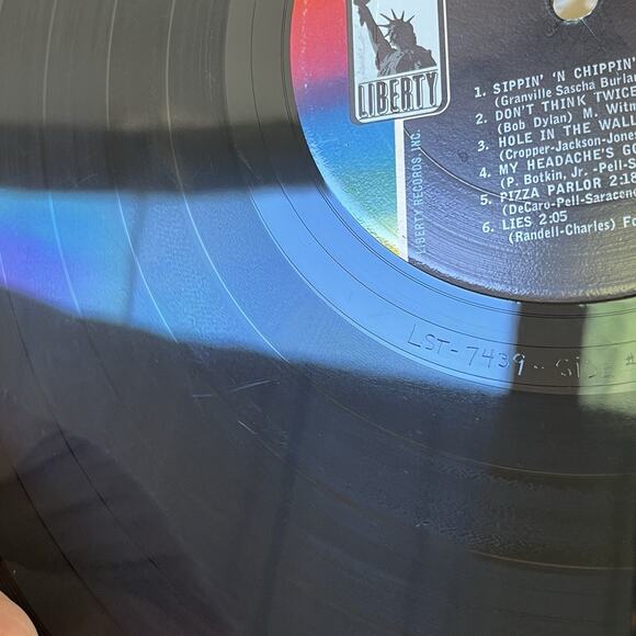 The T-Bones No Matter What Shape (Your Stomach's In) LP 1966 Liberty LST 7439 - Picture 9 of 10